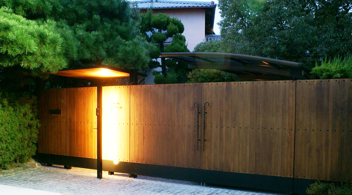 木の門、門扉で造る門構え、［吹田市の外構工事］ サブ画像