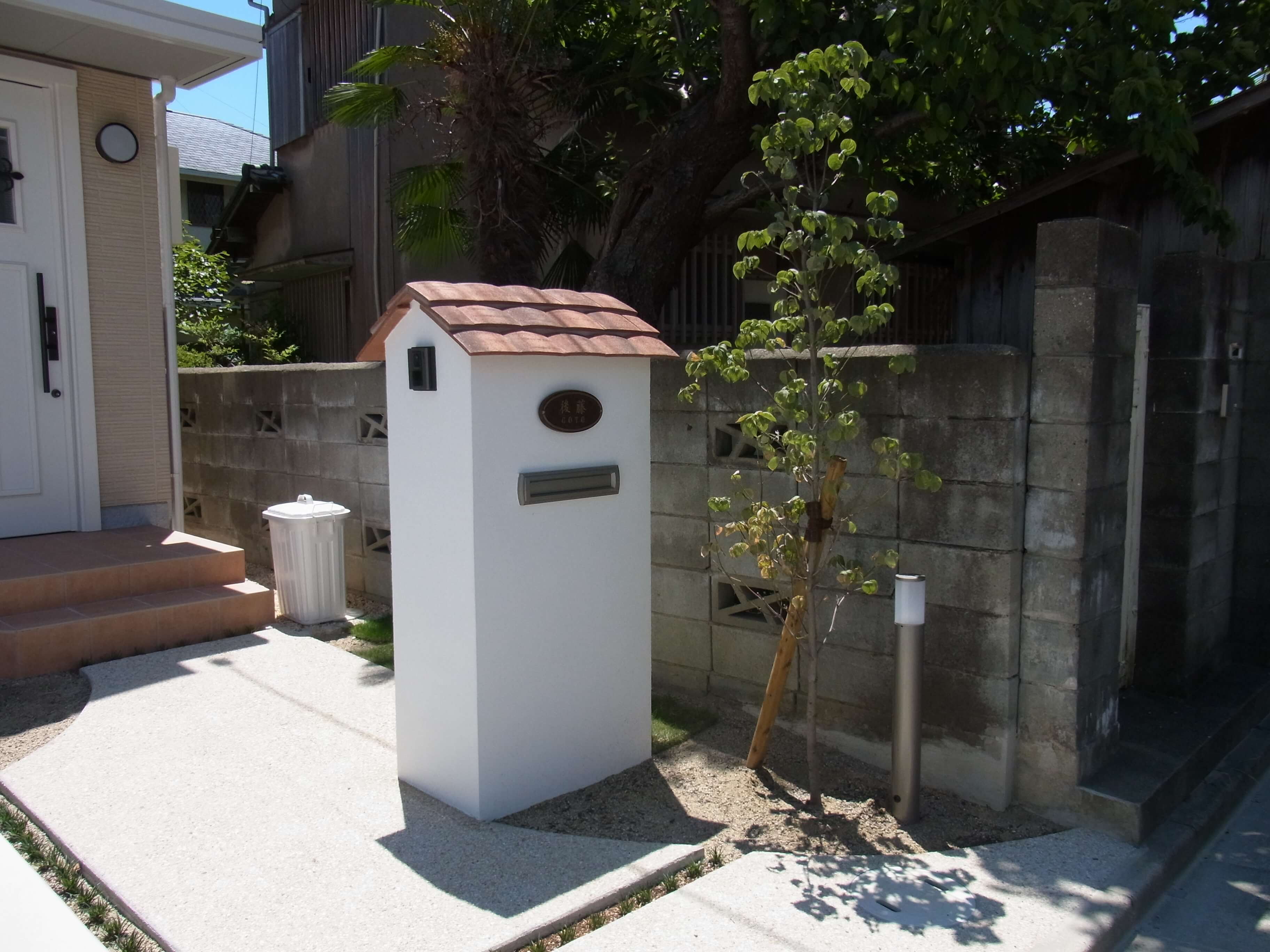 オリジナル洋風門柱［箕面市の外構工事、造園工事］